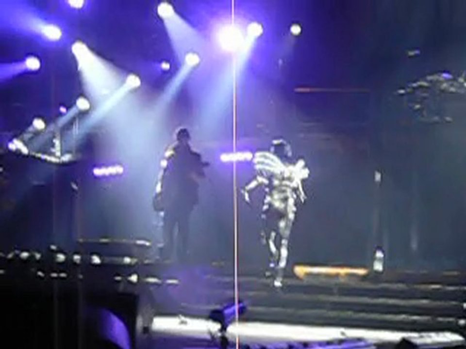 TOKIO HOTEL IN YOUR SHADOW ROCKHAL LUXEMBOURG 22/02/2010