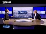 BHL répond aux questions de Patrick Simonin, sur TV5 Monde