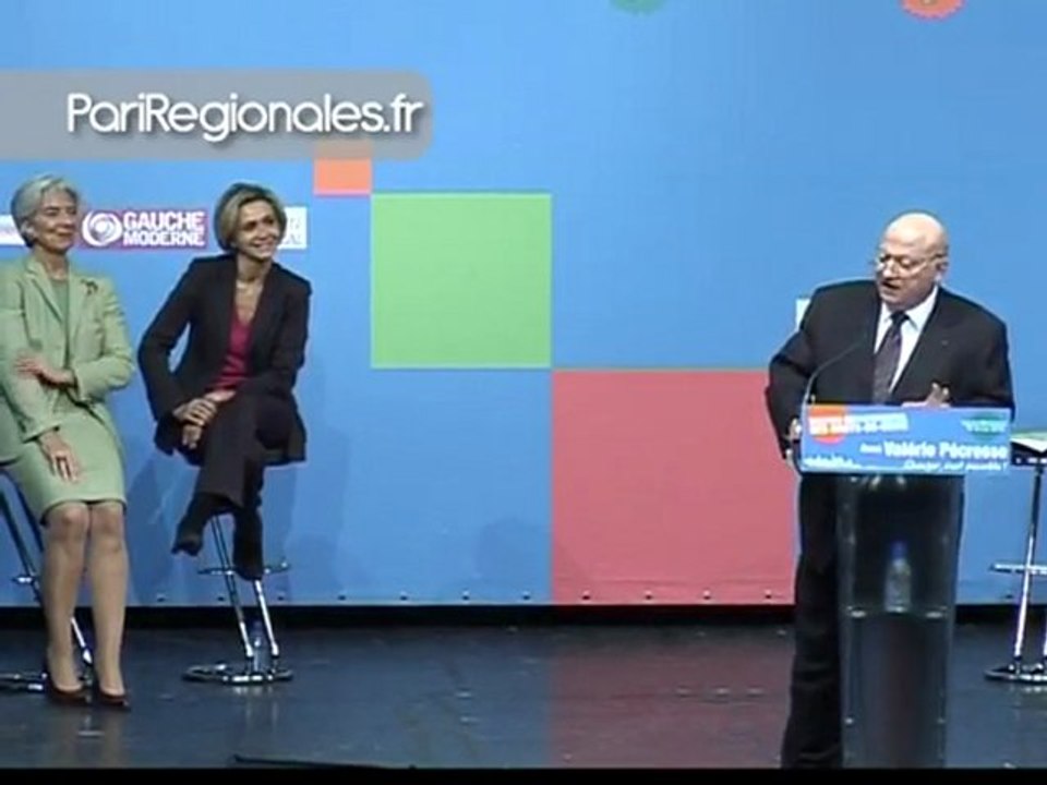 Un meeting UMP ambiance café-théâtre