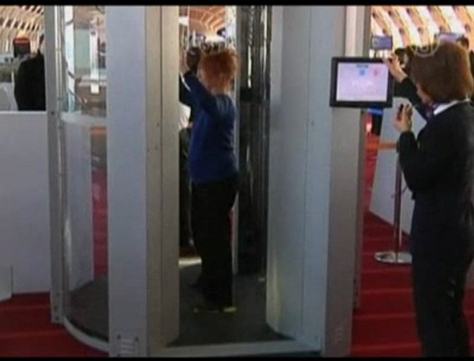 Paris Airport Installs Body Scanner