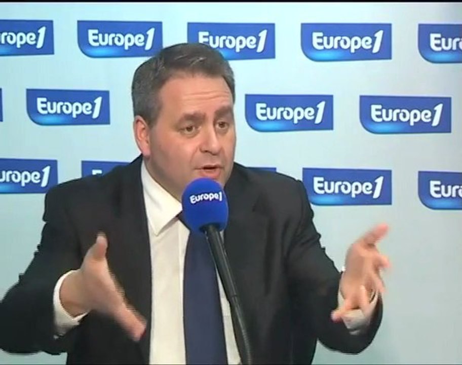 Bertrand vante l’ouverture à gauche