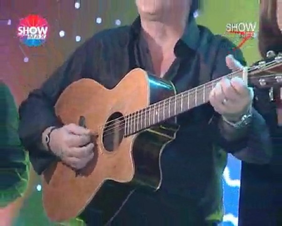 Göknur Show Max