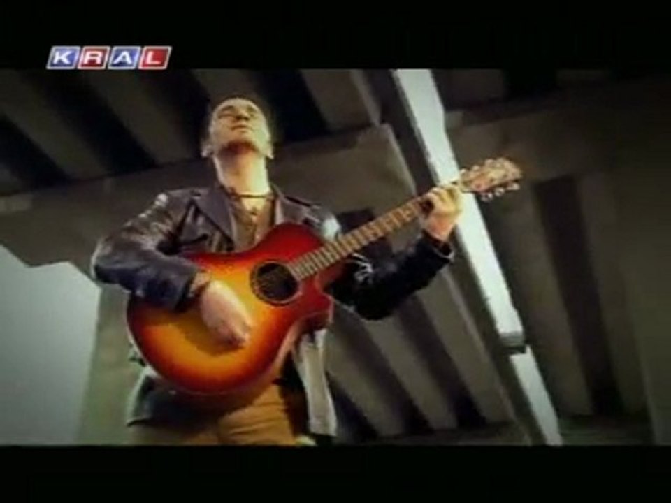 VOLKAN KOŞAR-17.AY-ÖLÜM YAKIN BANA(KLİP)-KRAL TV