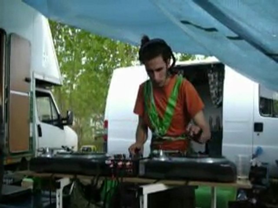 TEKOS 2009 MIX SOURIS 1