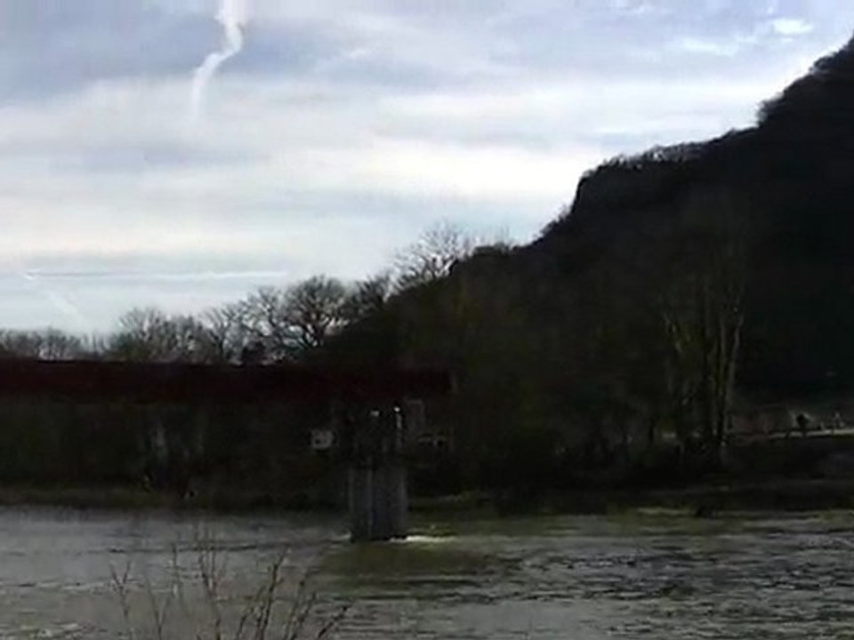entre du  coté  dechetterie