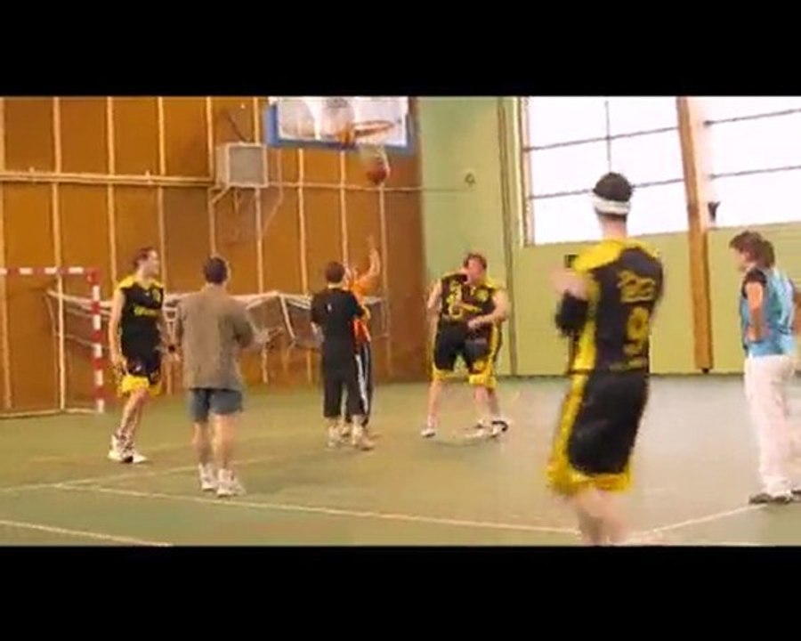 Luneball Vs La récré