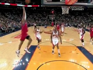 Andre Iguodala elevates to the basket for a huge monster sla