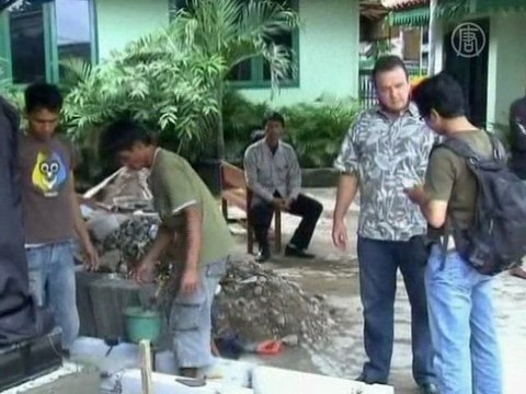 В Индонезии перенесена статуя Обамы