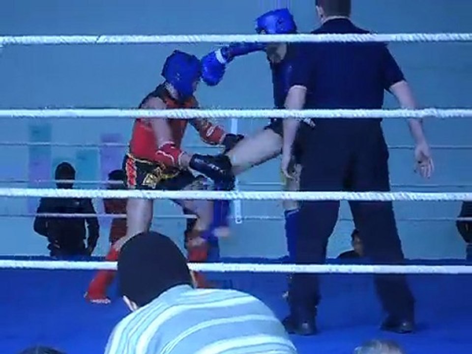 Yunes Teambilos Muay Thai Gym 77