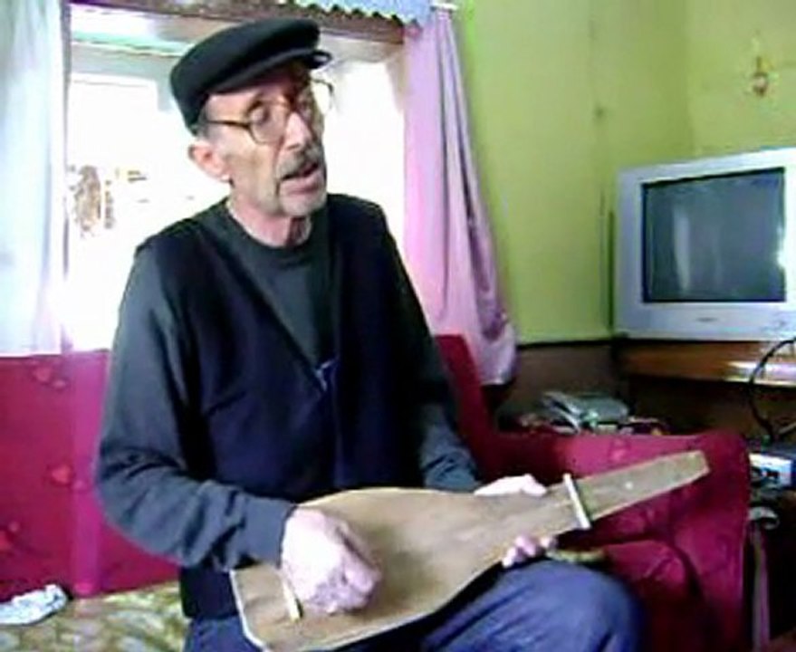 BİR GARİP ÇOCUK