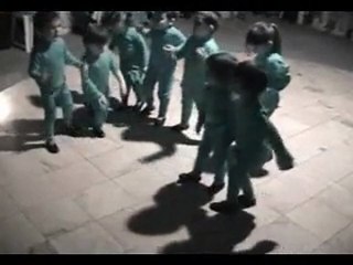 Yeni Yil 1 (Misket) 3-4 Yaş - Shake Your Sillies Out