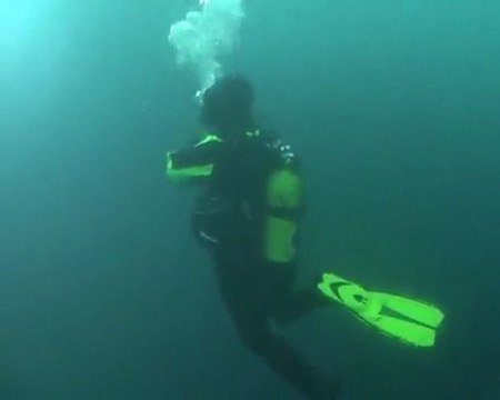 Plongée sous glace lac de Tignes