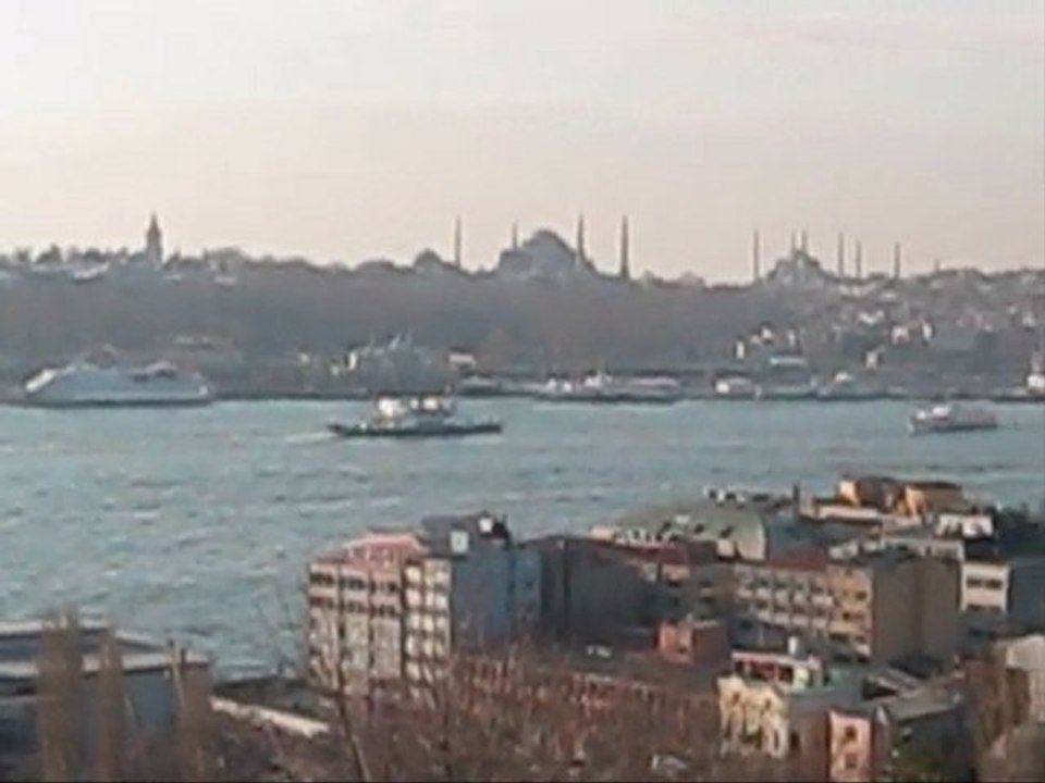 İstanbul 07.40 - Colors&Voices