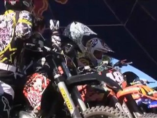 Robbie Maddison's X-Ray : Skuff TV Moto : Episode1 : 2010