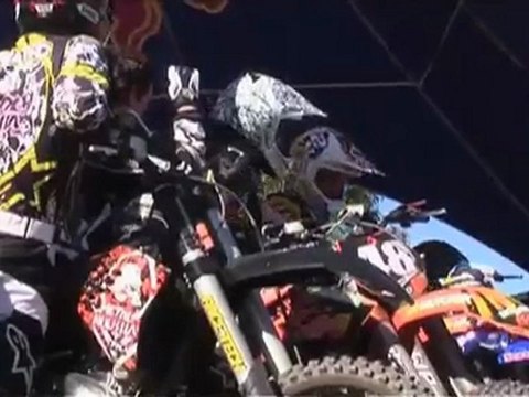 Robbie Maddison's X-Ray : Skuff TV Moto : Episode1 : 2010