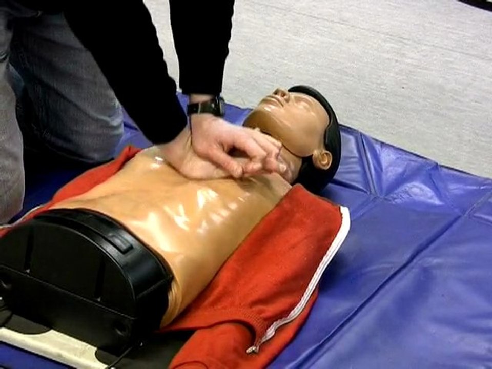 Formation des associations sportives au défibrillateur