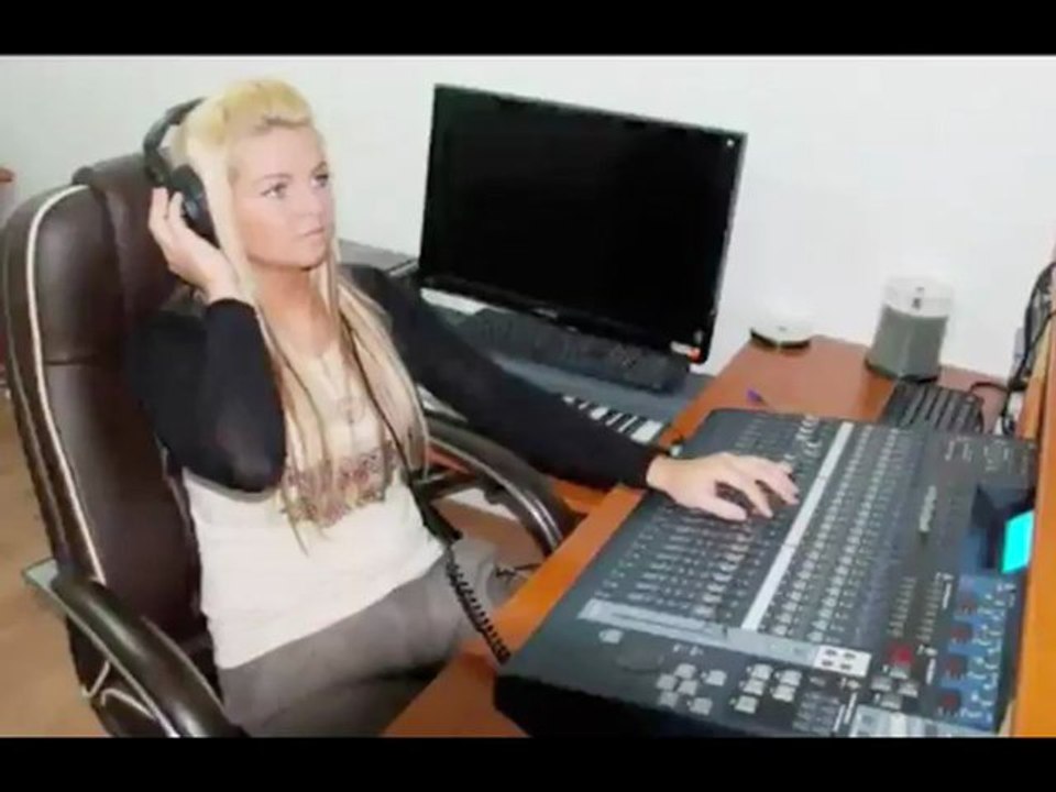 Vanessa (Secret Story 3) son single, Truc de Ouf