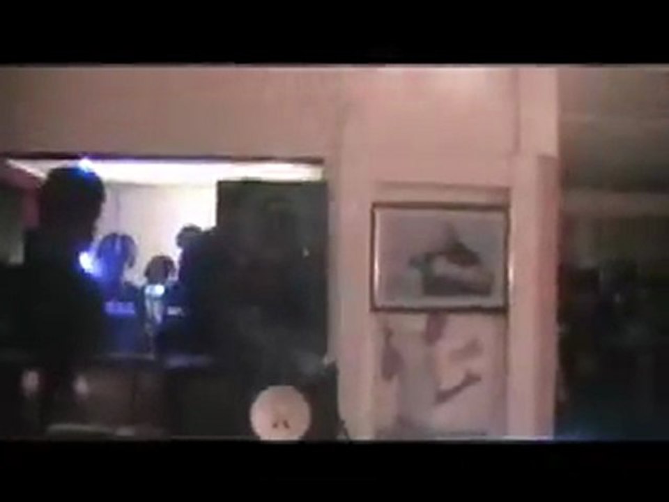 OCHENTA MAFIA DU 93 FAIT DES PUTAINS DE CLIP