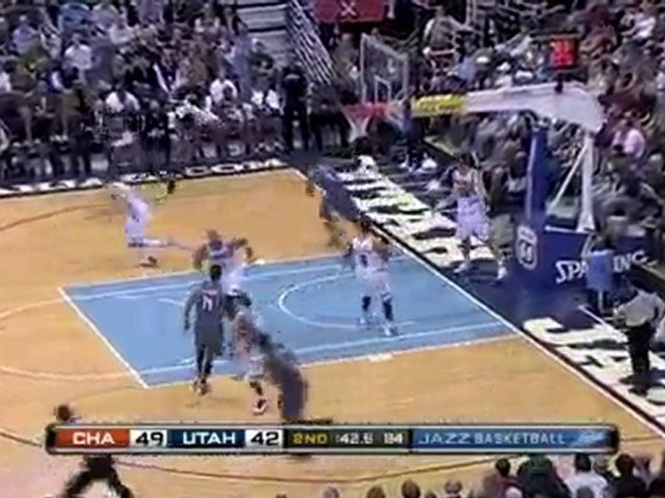 Derrick Brown delivers a big slam off the D.J. Augustin feed