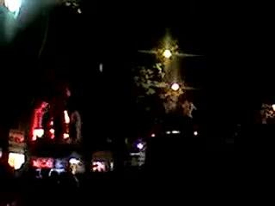 Danseurs sur un bus