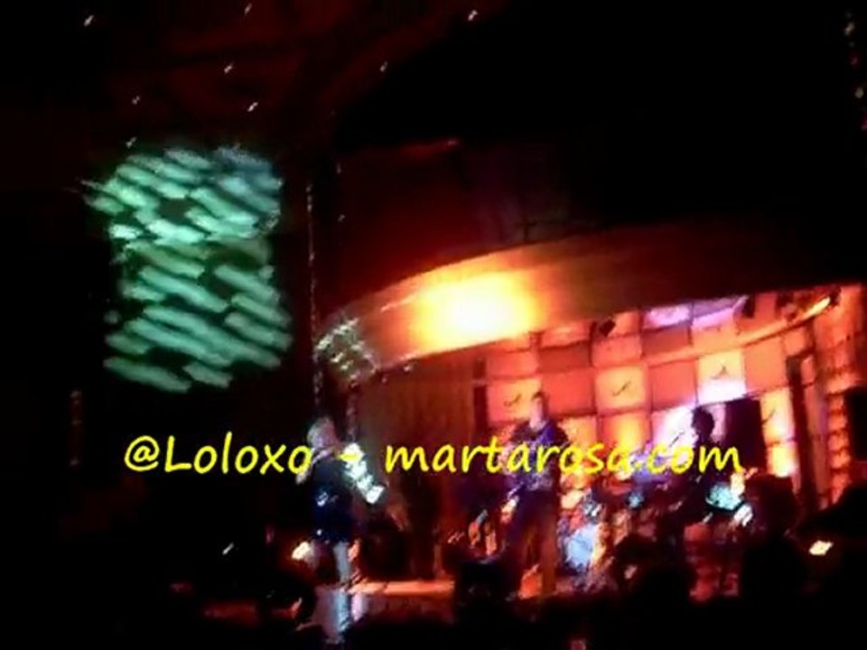 ROSA GIRA PROPIEDAD NADIE FEVER TORRELODONES