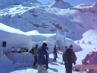 Engelberg, Suisse - Igloo village and Igloo bar