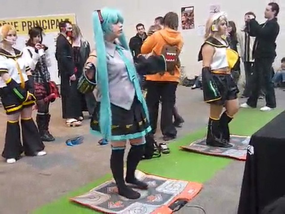 Miku & Rin (DDR)