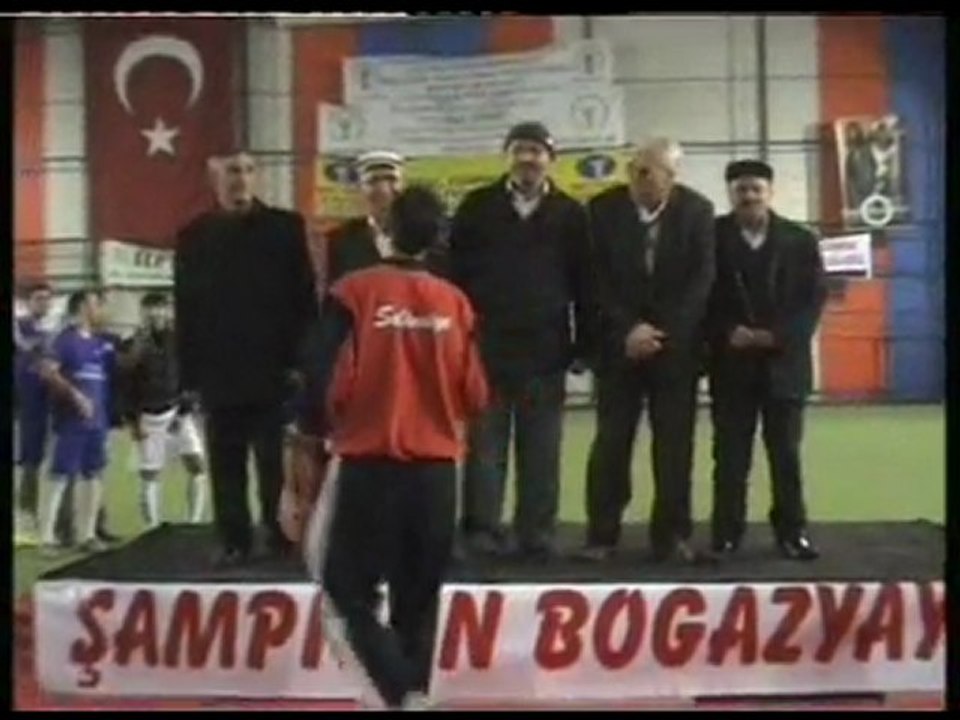www.bogazyayladernegi.org  BUYUKLER ODUL TORENİ 2