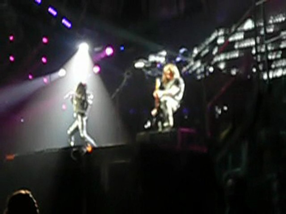 TOKIO HOTEL HUMAN CONNECT TO HUMAN BRUSSELS 25/02/2010