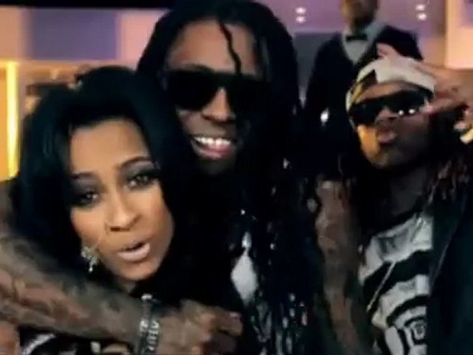 Lil Wayne Ft. Nicki Minaj & Drake And Lloyd  - Bedrock (HQ)