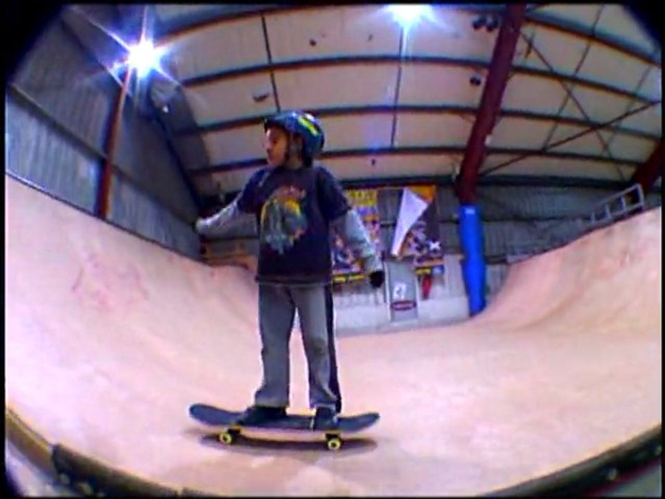 EDDIE AND MARABOU SKATEBOARDING COSANOSTRA SKATE PARK