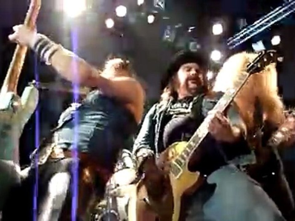 NASHVILLE PUSSY - Piece Of Ass - Live, PARIS 2010
