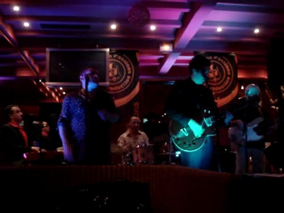 Flyin' Saucers - Cognac - 21 02 2010 - 10