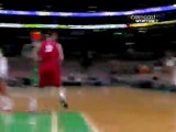 Nate Robinson fakes the jumper, drives the the lane and spli