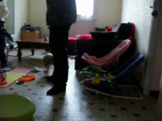 Sacha s'éclate et Angela fière d'elle 220210