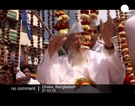 Bangladeshi Muslims celebrate the birthday of the Prophet