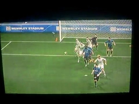 Frappe de Cambiasso par Rabah