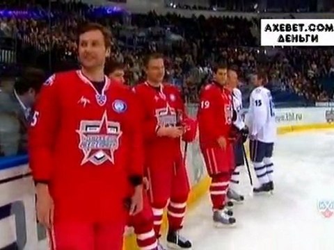 кхл хоккеисту штумпелу не хватило подарка. ружичка смеется