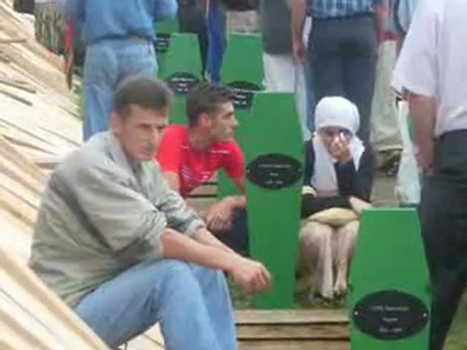 hommage genocide de srebrenica