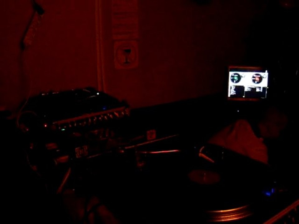 Protonik, Bob cinglé Bar l'okapi à angers le 26 février 10