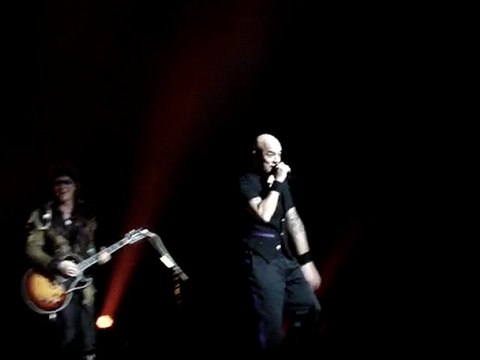 2010 02 Obispo Amiens ma liberté de penser