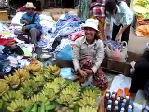Au marché à Battambang, Cambodge