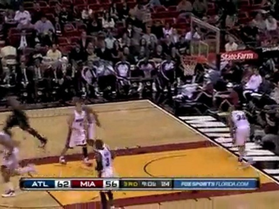 Josh Smith spins past a defender and finishes with a huge sl