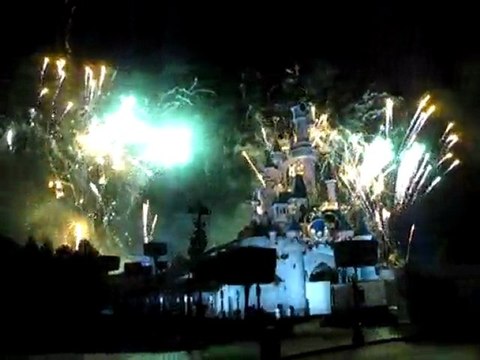 Feux d'artifice Disneyland Paris (pour la Saint David)