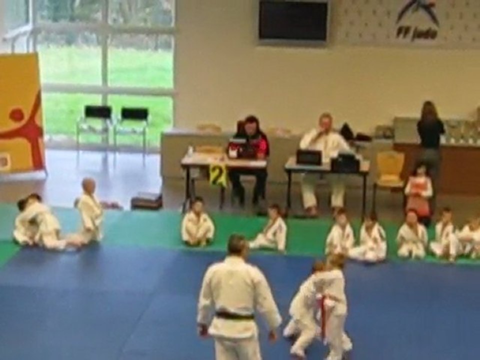 competition  debout du 28.02.10 .1er combat sam suite