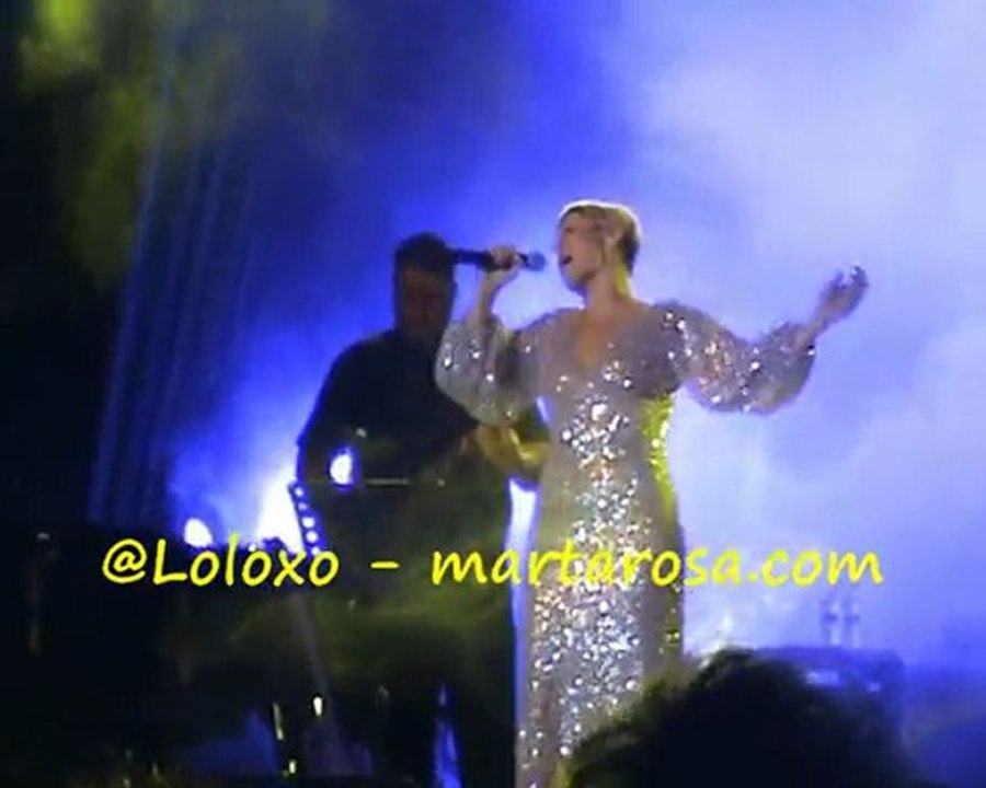 ROSA GRANADA SUENA UNA CANCION GIRA PROPIEDAD NADIE