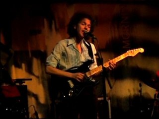 JEAN ROCH WARO SCHLUTH -NEW MORNING-131209- "Un Ange Dans La Vallée"