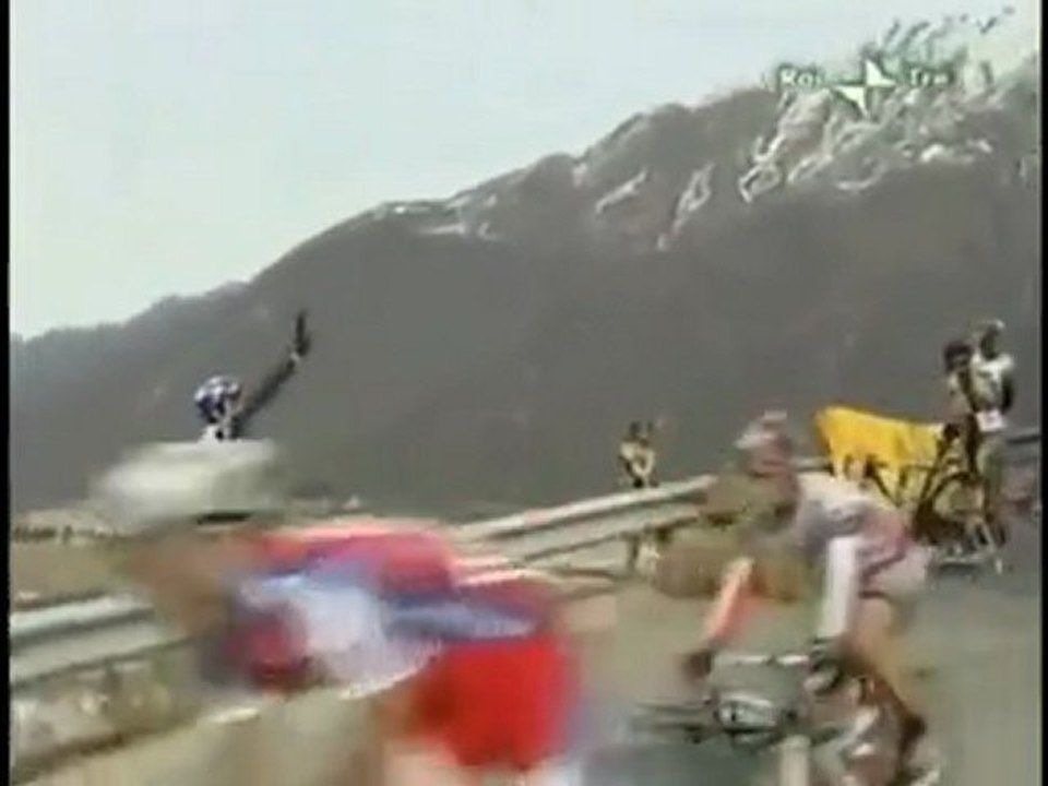 GP dell'Insubria 2010 - Heavy downhill crash