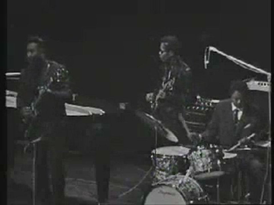 Cold Feeling Blues - Otis Spann and Muddy Waters Band