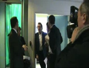 Aubry dans les coulisses de BFM : une sortie en grande pompe